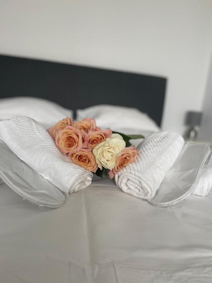 Miramar Studio Daire Navodari Dış mekan fotoğraf